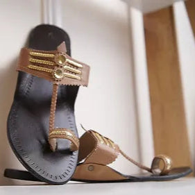 womens Kolhapuri - Brown