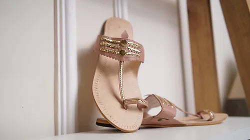 golden Kolhapuri chappal for women -Pink
