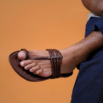 Pointed Kolhapuri Chappal