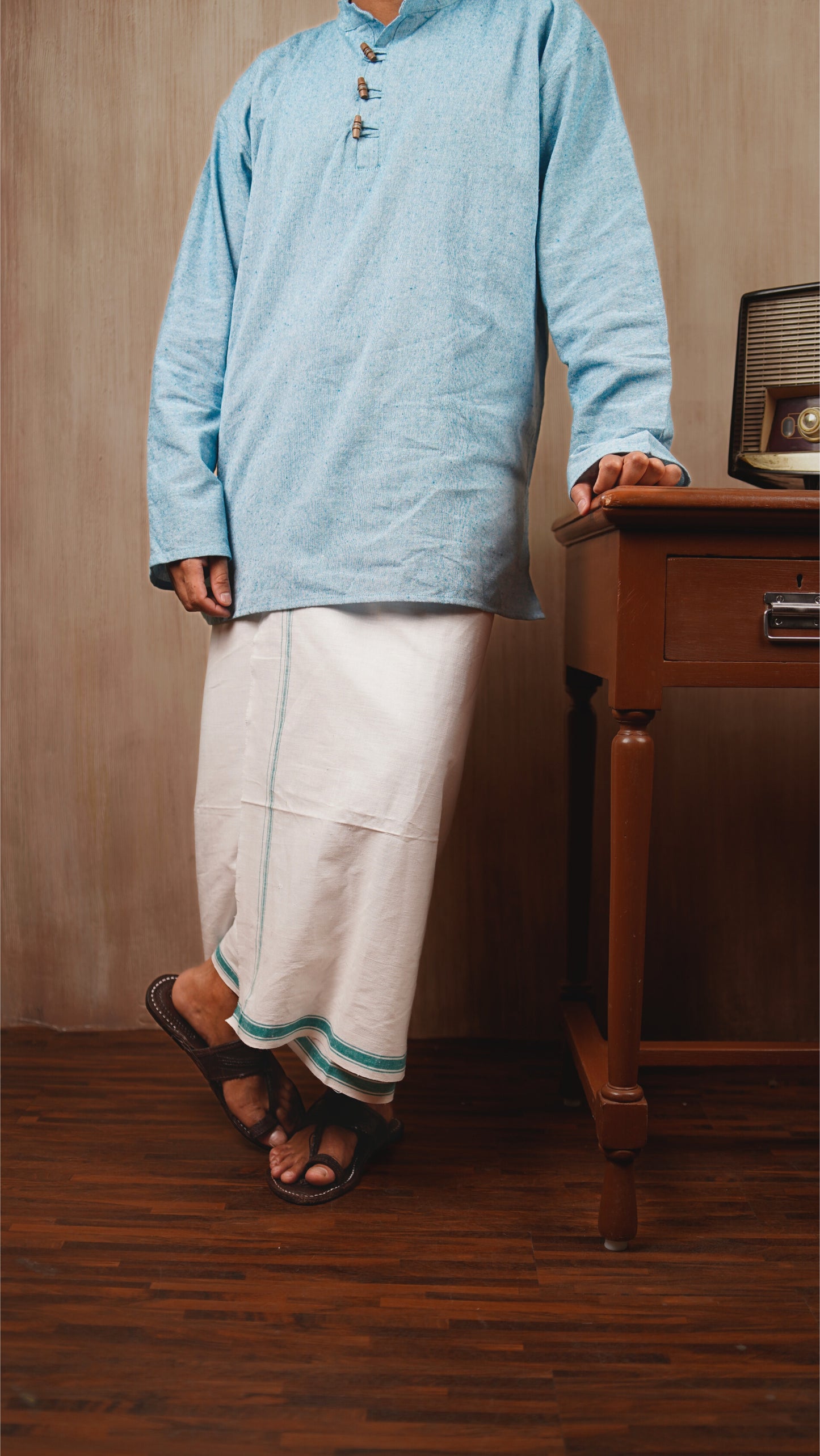 Khadi Lungi - White