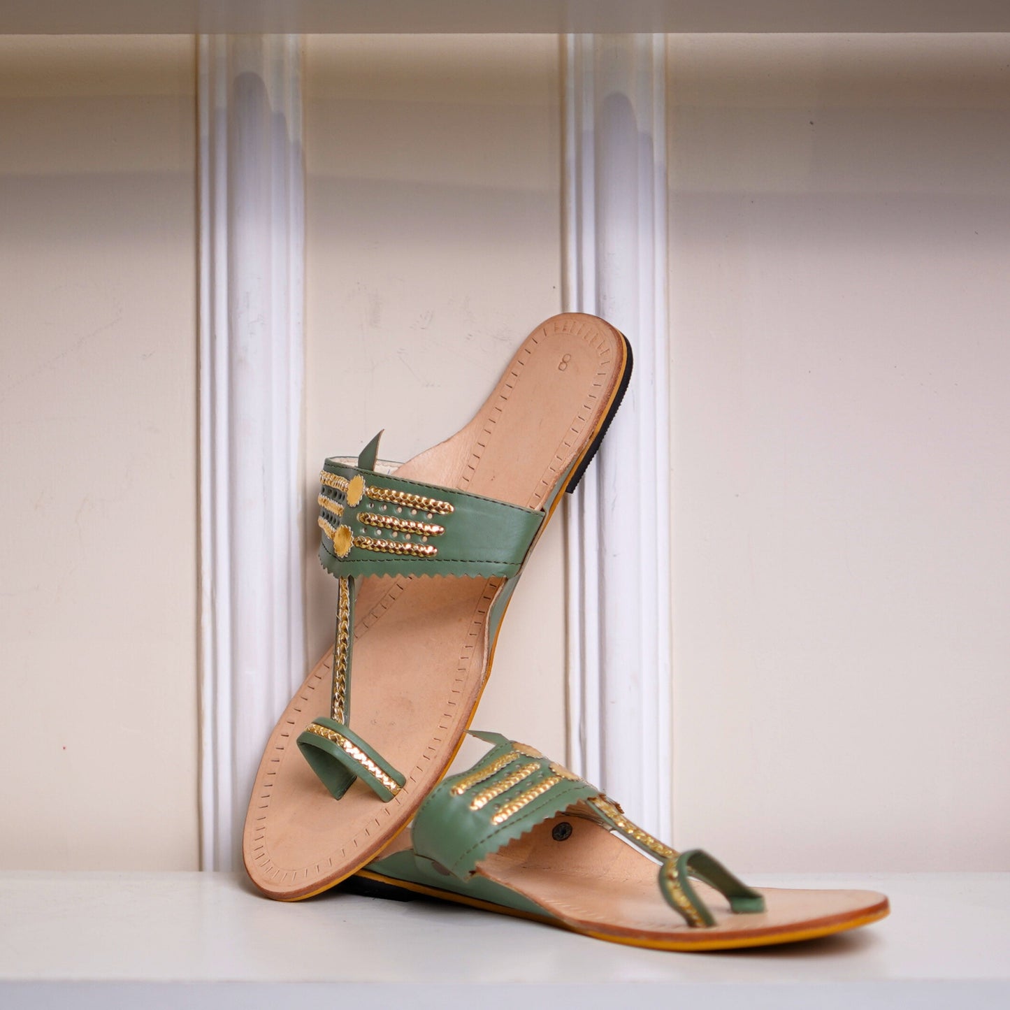 The Mina | Women | Leather Kolhapuri Chappal