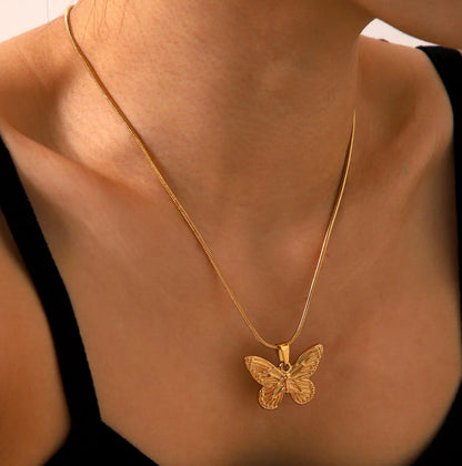 Baari - Butterfly Golden Stackable Necklace