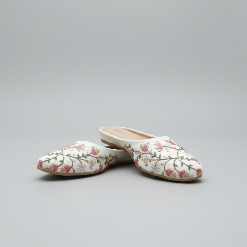 Noor - White Flat Mule