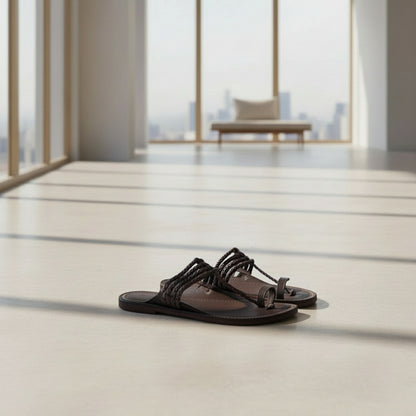 The Pointed Dark | Men | Leather Kolhapuri Chappal