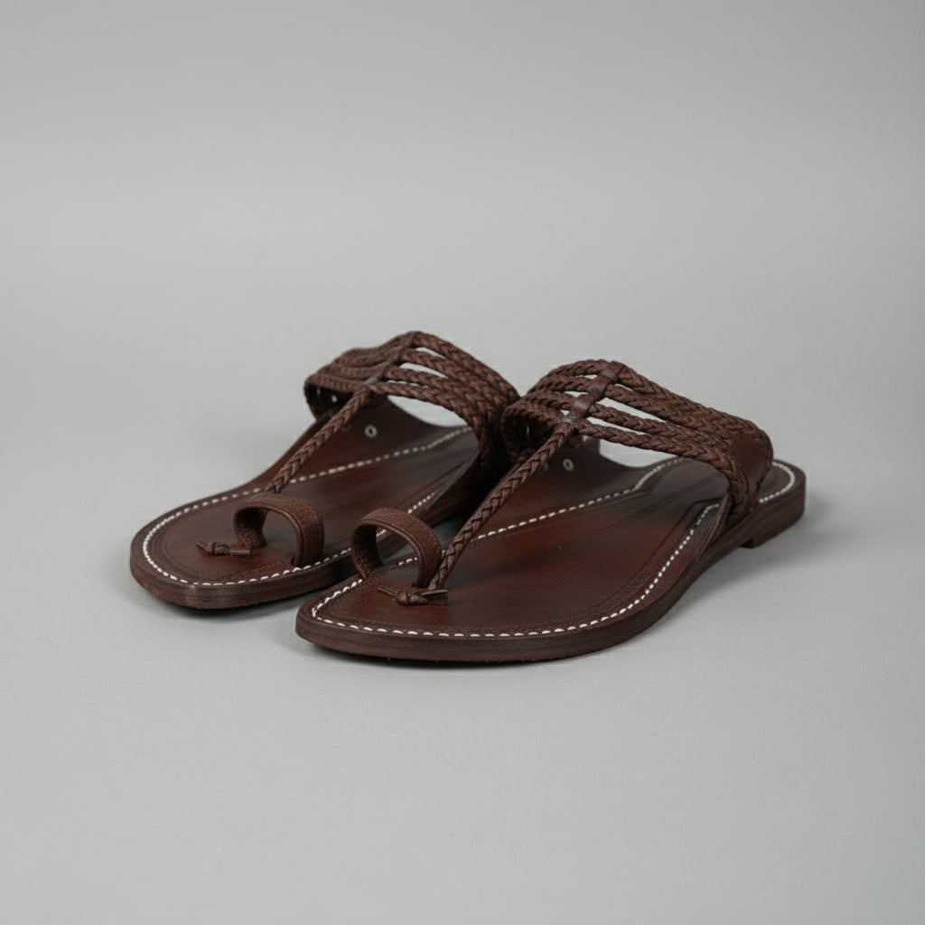 The Pointed Dark | Men | Leather Kolhapuri Chappal