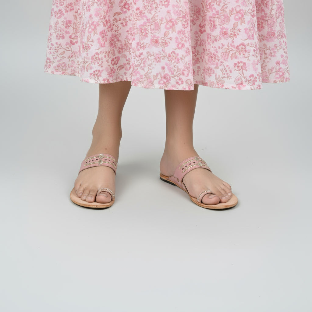 The Toe | Women | Leather Kolhapuri Chappal