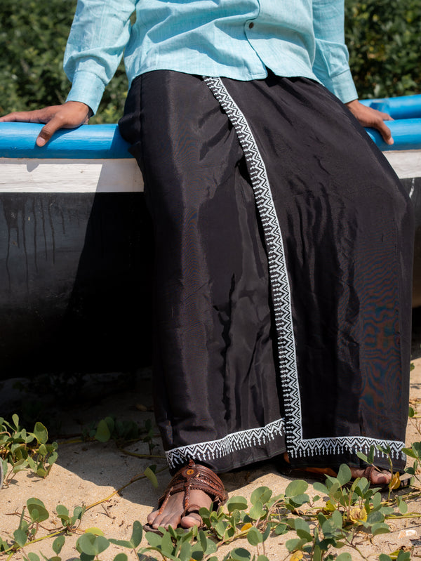 Kora Khaadi Dhoti - Lungi | Veshti | Pancha Wrap - Black