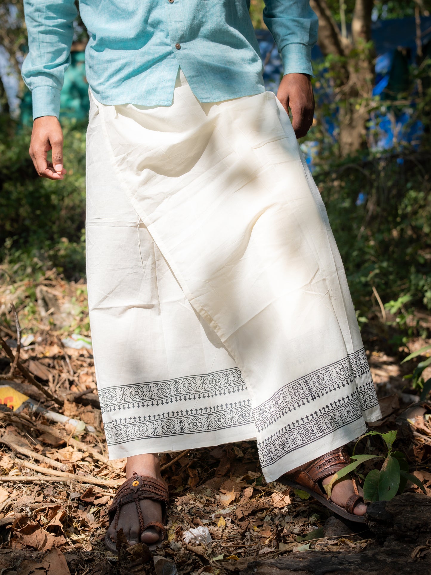 Kora Khaadi Dhoti - Lungi | Veshti | Pancha Wrap - White