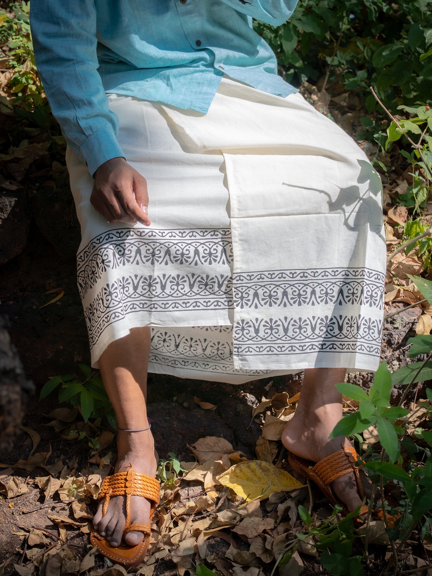 Kora Khaadi Dhoti - Lungi | Veshti | Pancha Wrap - White