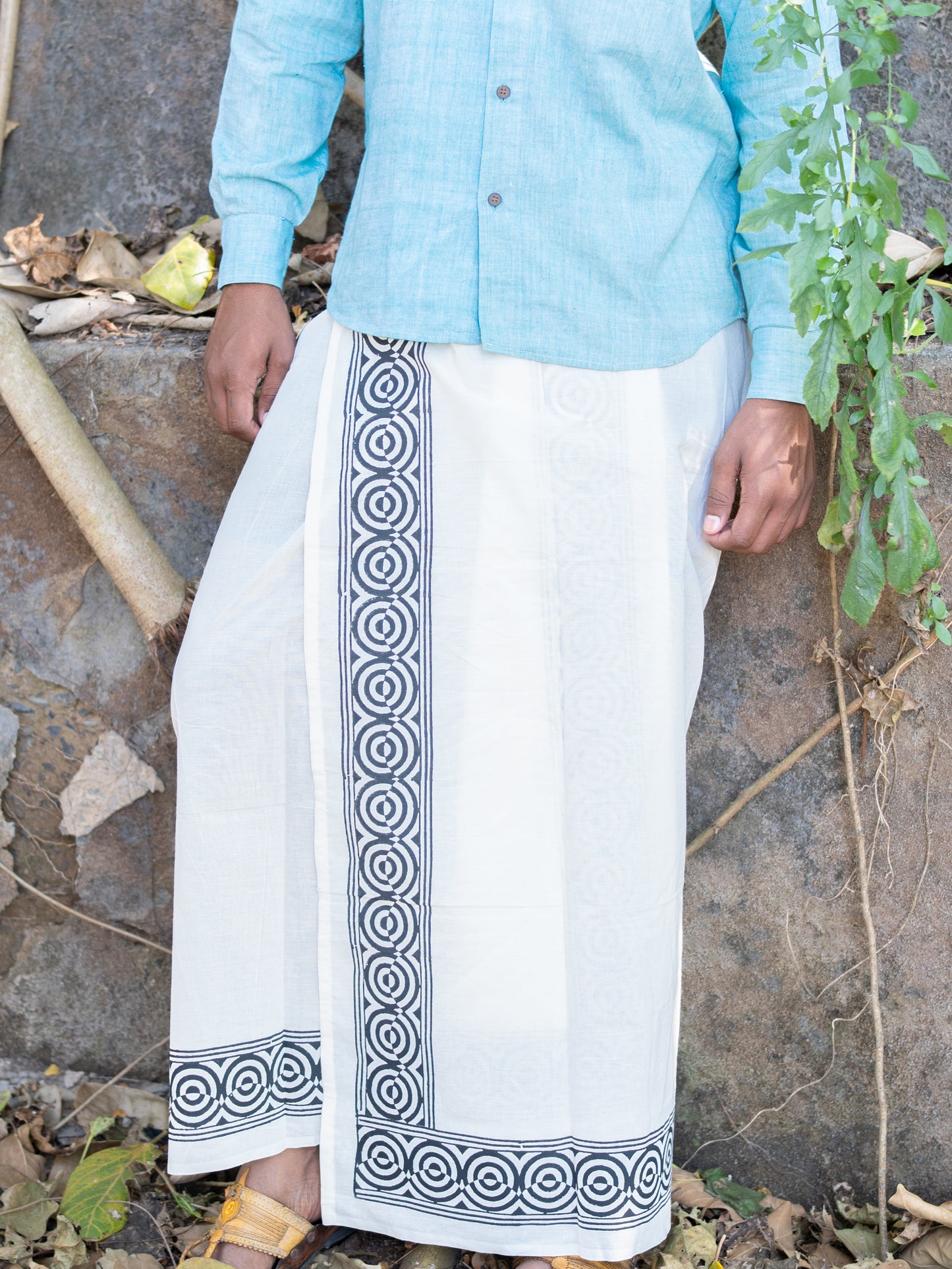 Kora Khaadi Dhoti - Lungi | Veshti | Pancha Wrap - White