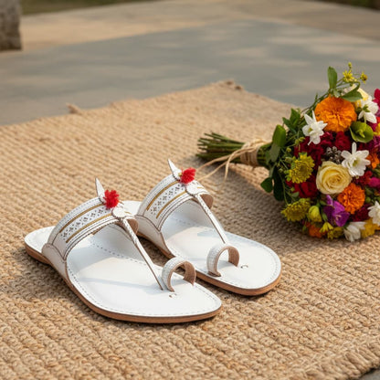 Korakari Authentic White Men Kolhapuri Chappal