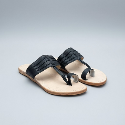 Pair of kolhapuris with black straps