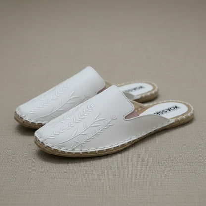 The Dark Gaze + Coconut Cream Chappal | Women Footwear Essentials Combo