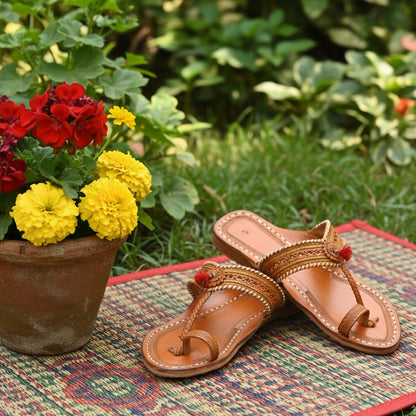 The  Light Arrow String | Women | Leather Kolhapuri Chappal