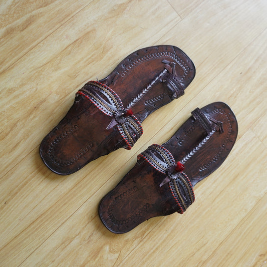 The  Dark Gaze - Ladies Kolhapuri Chappal