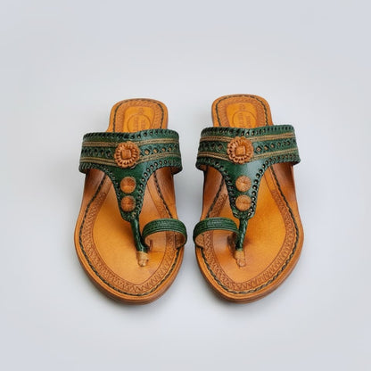 Karagiri  Vaan | Women | Leather Kolhapuri Chappal