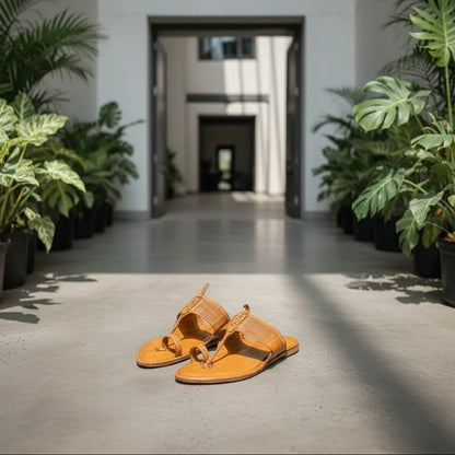 Karagiri  Divya | Men | Leather Kolhapuri Chappal