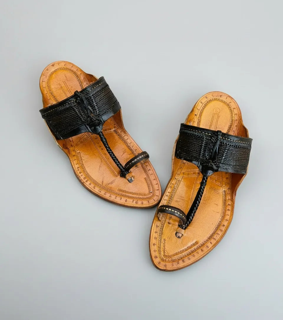 Karagiri  Kaalbind | Men | Leather Kolhapuri Chappal