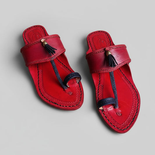 Karagiri Agnya | Women | Leather Kolhapuri Chappal