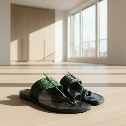 Karagiri Kolhapuri Chappal for Men | The String - Green