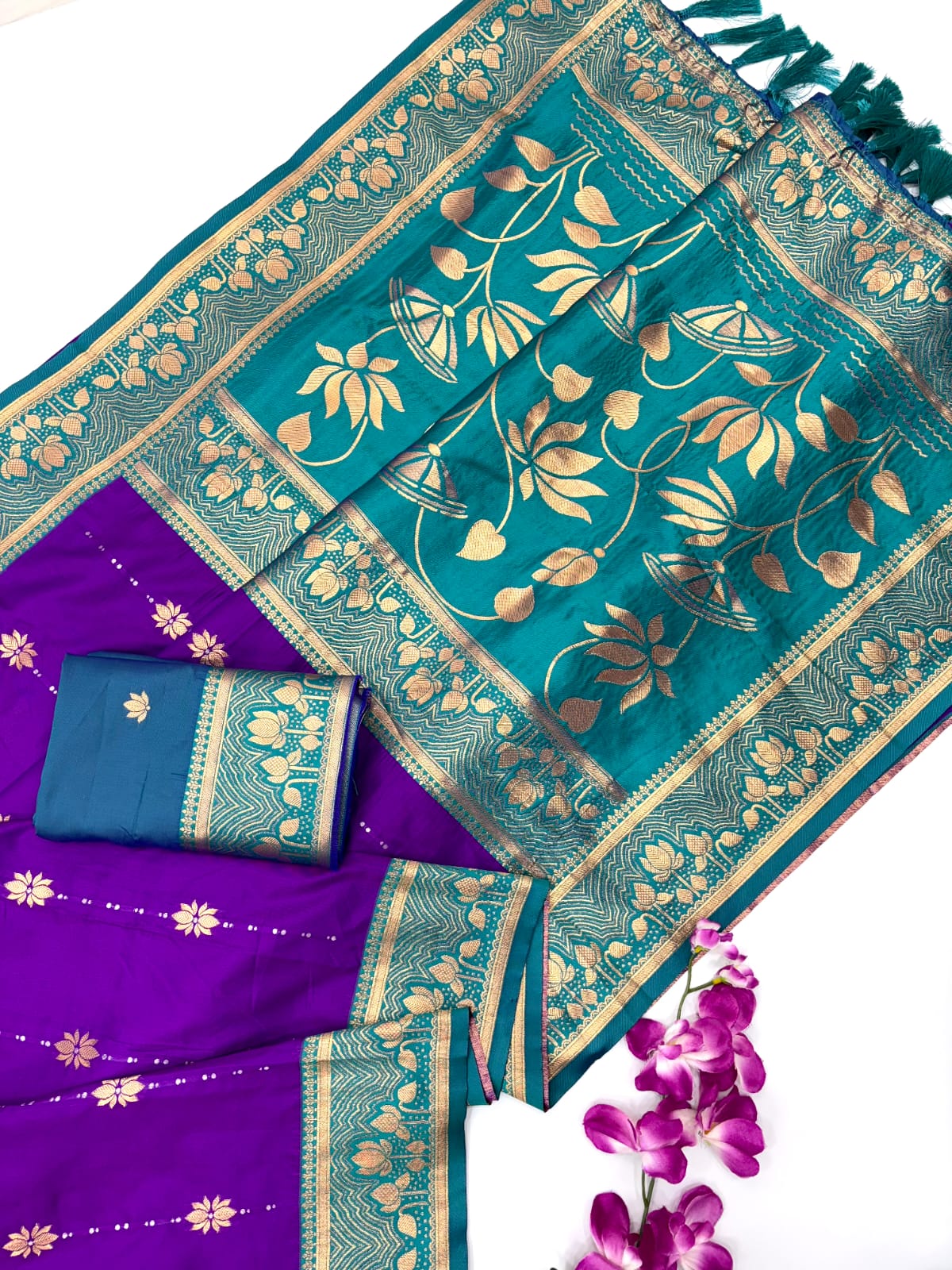 ZariFloré Soft Silk Saree