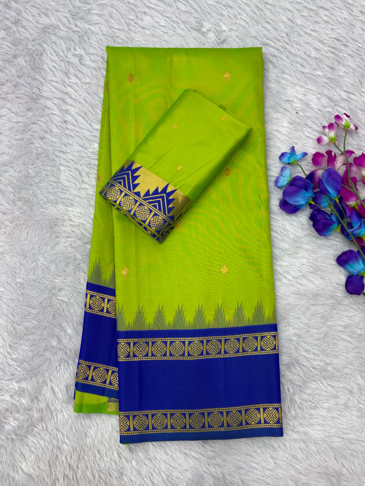 Ikkal Diamond Rudraksham Saree