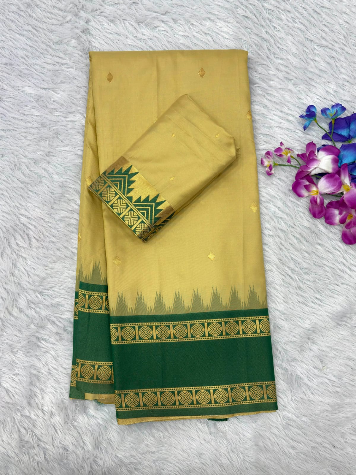 Ikkal Diamond Rudraksham Saree