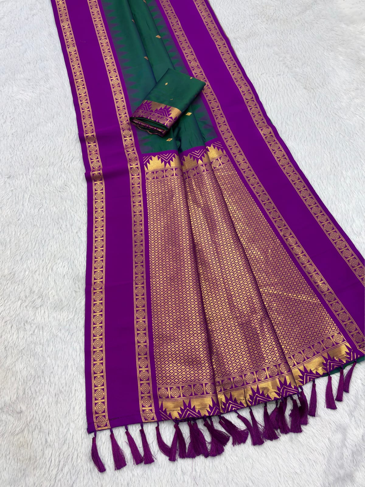 Ikkal Diamond Rudraksham Saree
