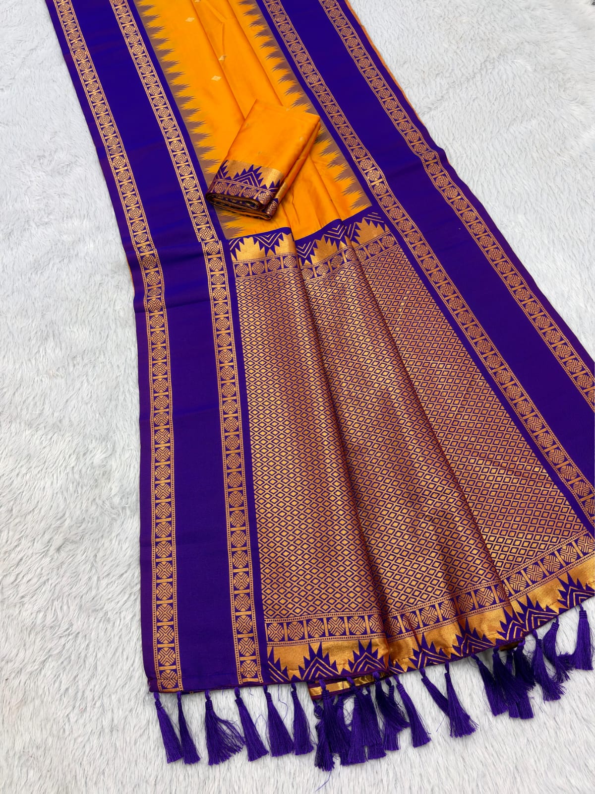 Ikkal Diamond Rudraksham Saree