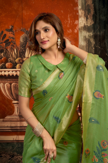 Elegant Pure Cotton Saree with Zari Border & Designer Tassel Pallu