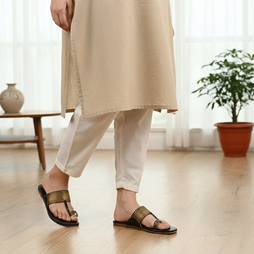 Korakari Ebony Black | Women | Kolhapuri Chappal