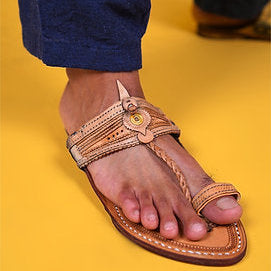 The Royal Light Kolhapuri Chappals