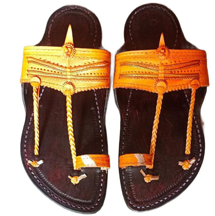 Double Contrast Kolhapuri Chappal