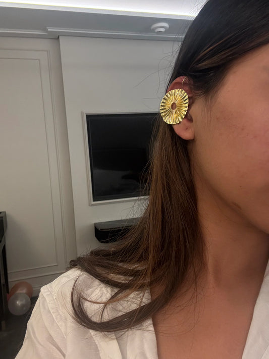 Baari - Golden Hour Ear Cuff