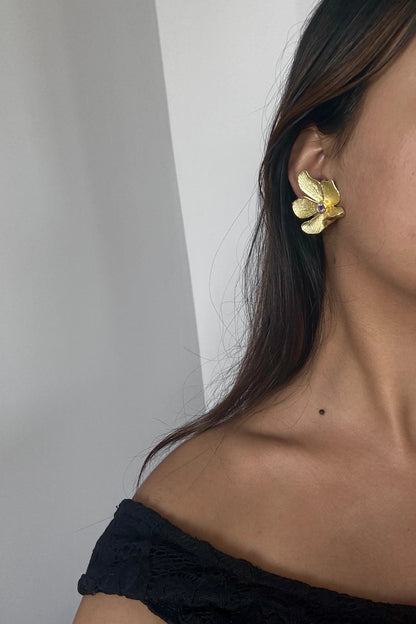 Baari - Indian Orchid earrings aka Alizeh