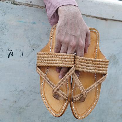kolhapuri chappal 